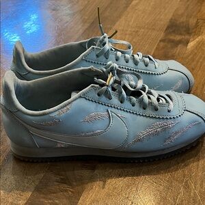 Nike cortex ocean bliss Light Blue Embroidered Sneakers. Retro vibes
